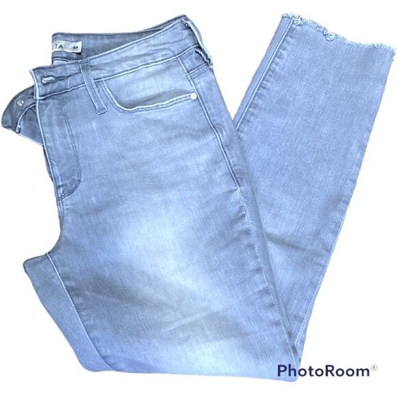 ATHLETA light gray jean. Size 6P - Picture 1 of 5
